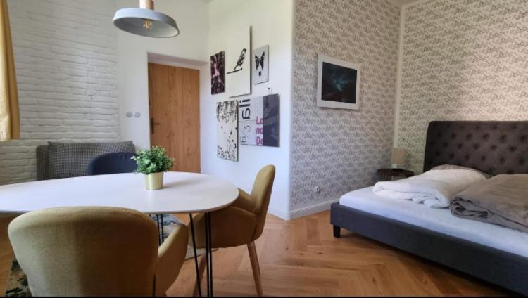 5 Stylovych Apartmanu V Srdci Jeseniku โลชนา นาดเด เดสเนา ภายนอก รูปภาพ