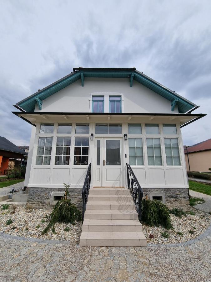 5 Stylovych Apartmanu V Srdci Jeseniku โลชนา นาดเด เดสเนา ภายนอก รูปภาพ