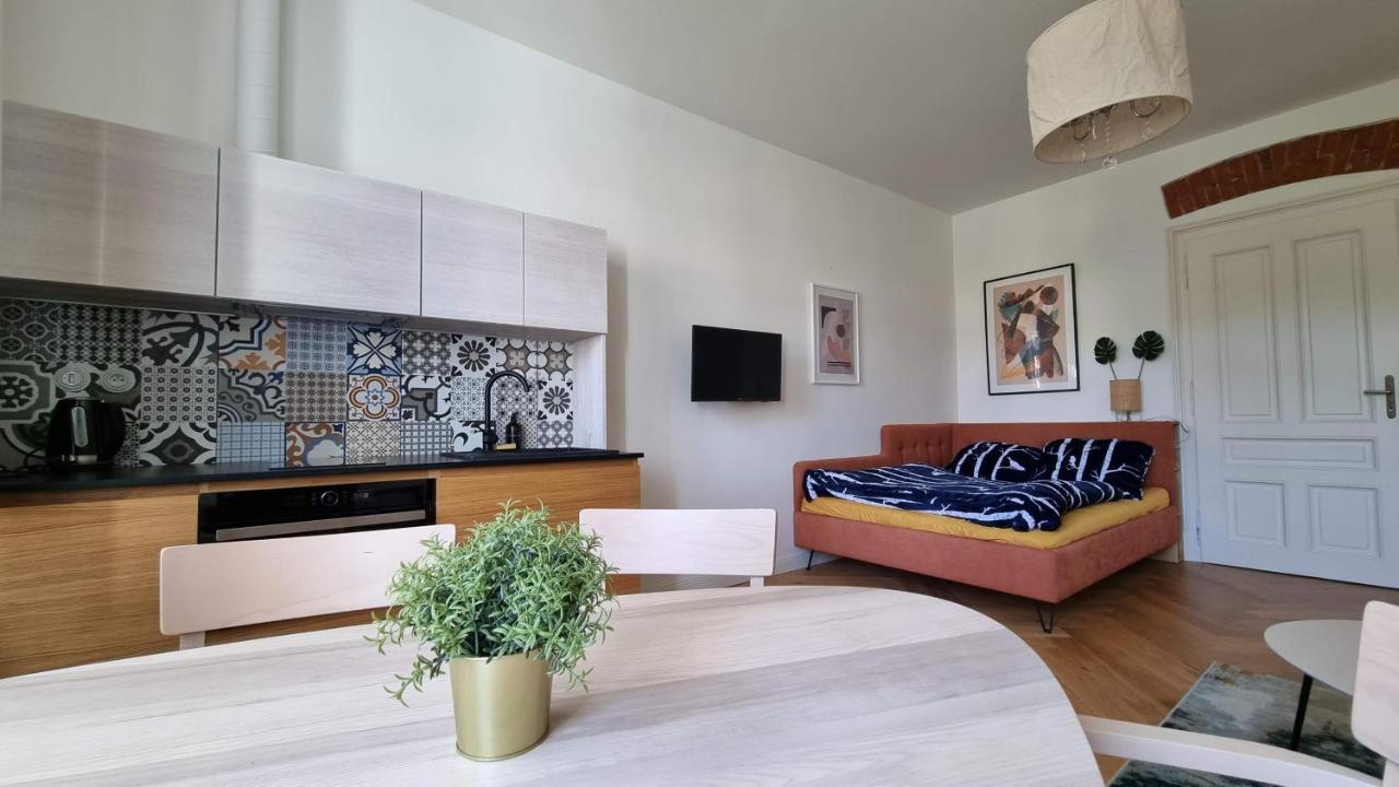 5 Stylovych Apartmanu V Srdci Jeseniku โลชนา นาดเด เดสเนา ภายนอก รูปภาพ